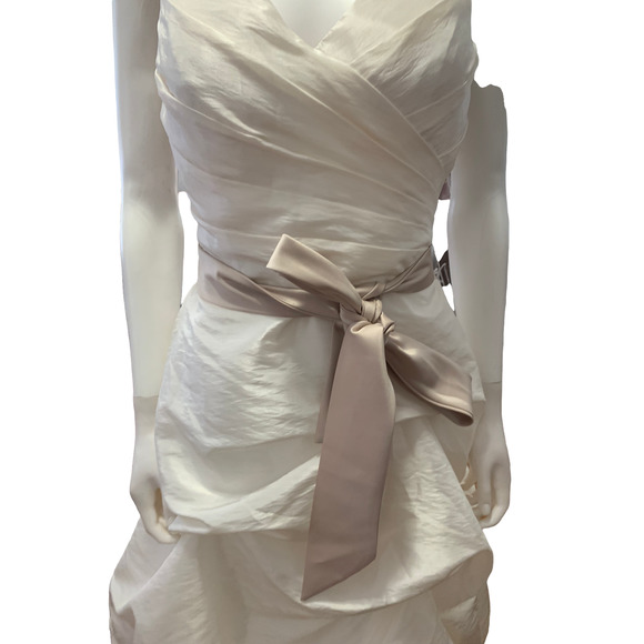 Bill Levkoff White Ruffle Tiered Sleeveless Maxi Wedding Dress * STAINED! * 8 - Picture 11 of 16
